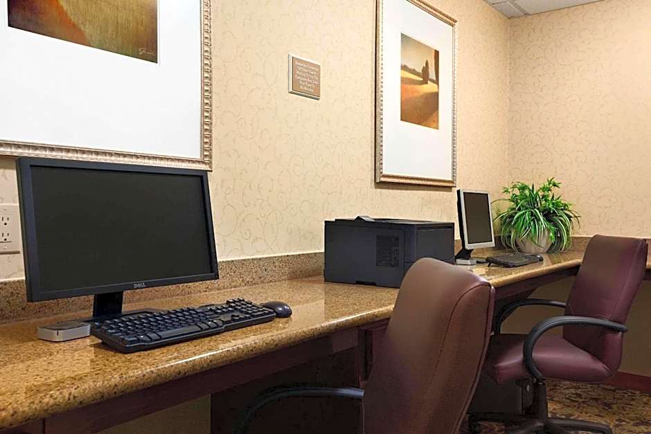 Country Inn & Suites by Radisson, College Station, TX