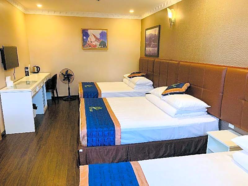Pinus Hotel