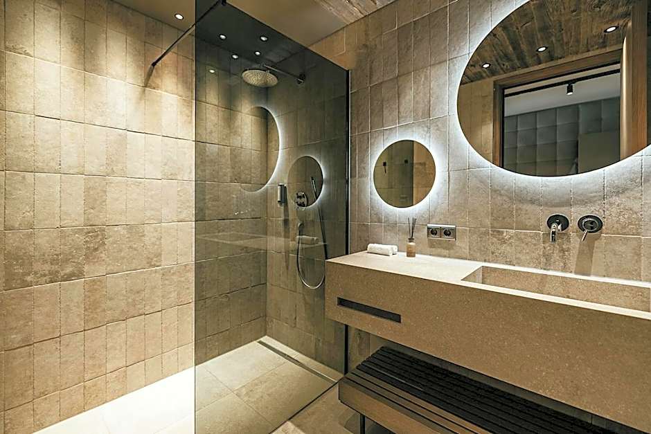 The Black Eagle Luxury Appartements