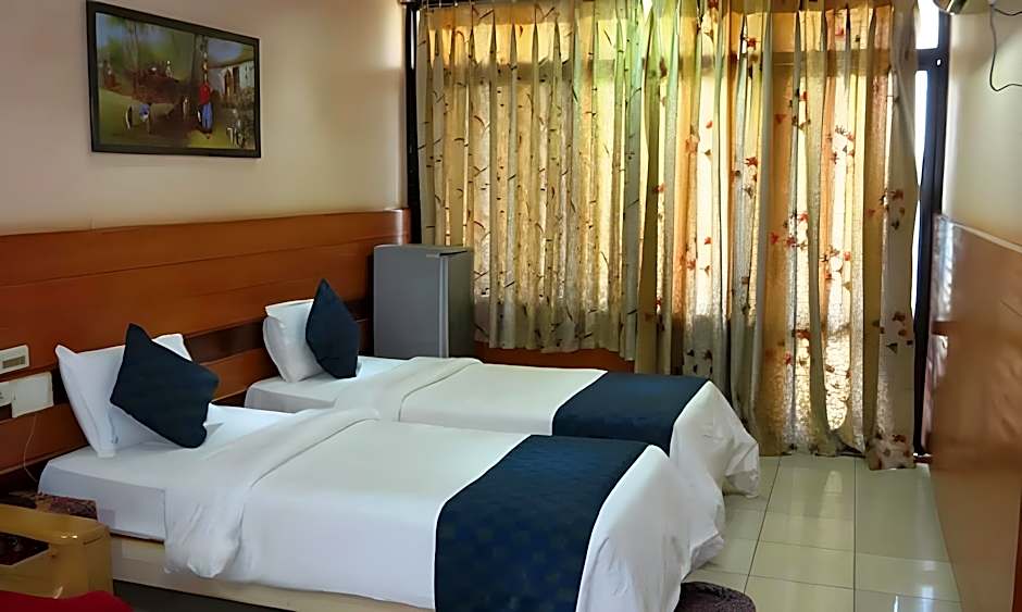 Hotel Rajsangam International 