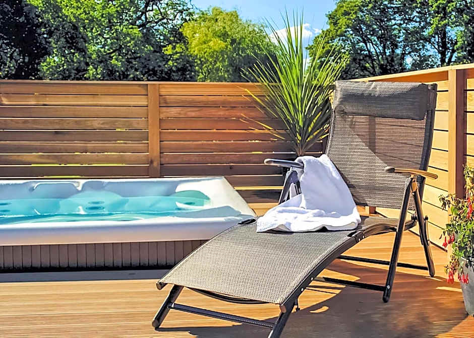 Upton Lakes Lodges