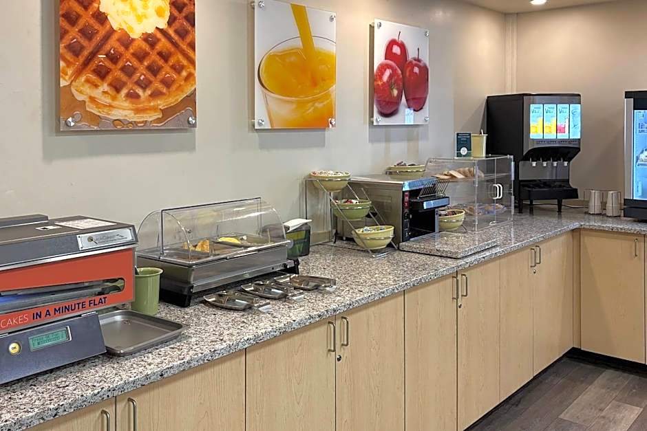 Quality Inn & Conference Centre Downtown