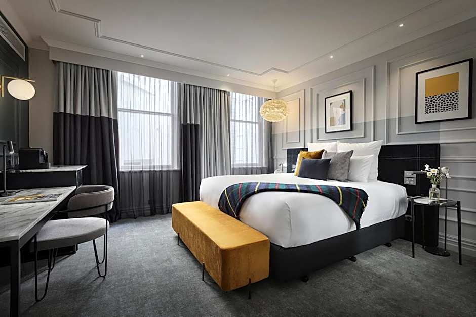 Photo 1 of 7 of Superior 1 King Bed