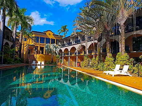 Palm Royale Cairns Resort