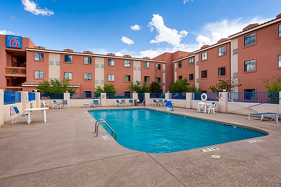 Motel 6-Page, AZ