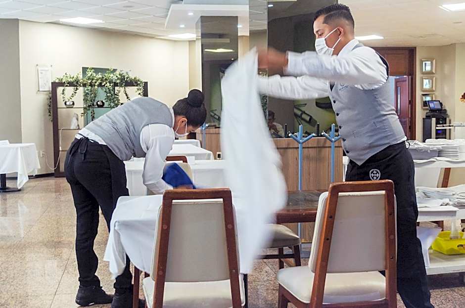 Hotel Fray Junipero Serra