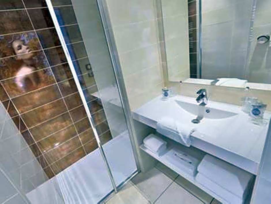 Kyriad Saint Chély d'Apcher - Aire de la Lozère