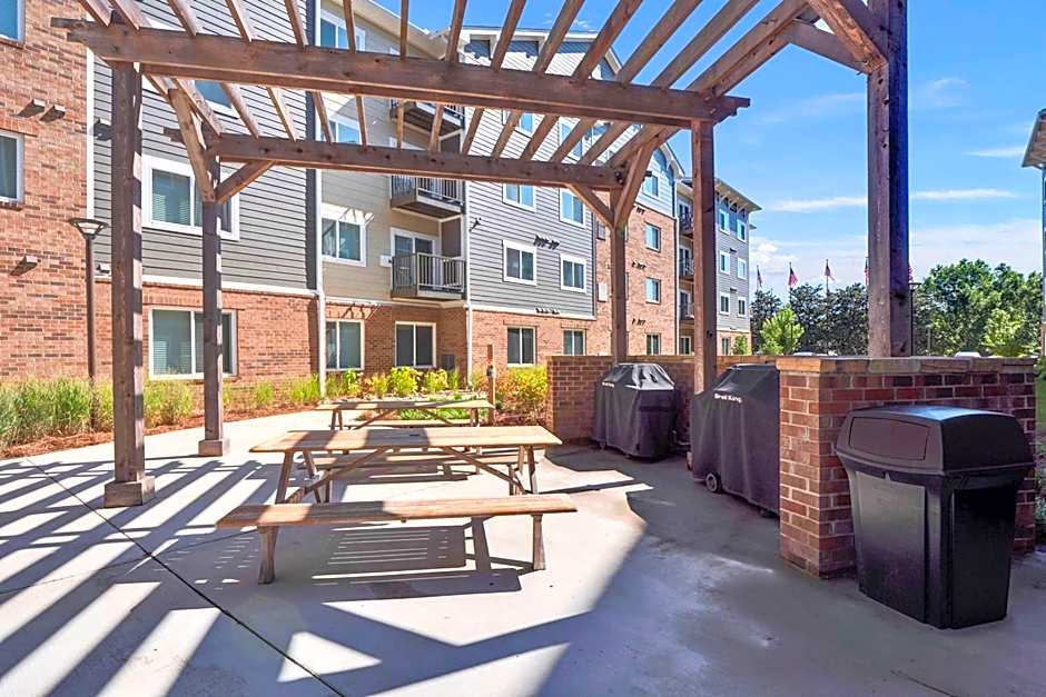 WaterWalk Extended Stay by Wyndham Charlotte - Arrowood