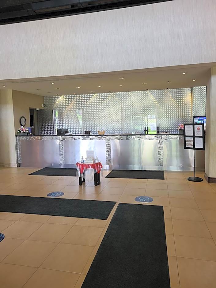 Ramada on the Bay Conference Resort Belleville