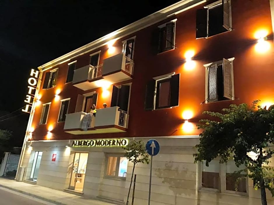 Hotel Ristorante Moderno