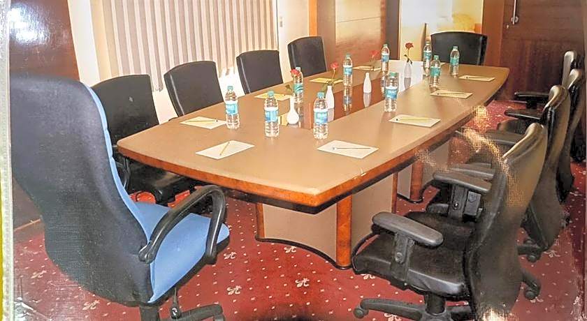 Parijatha Gateway Hotel