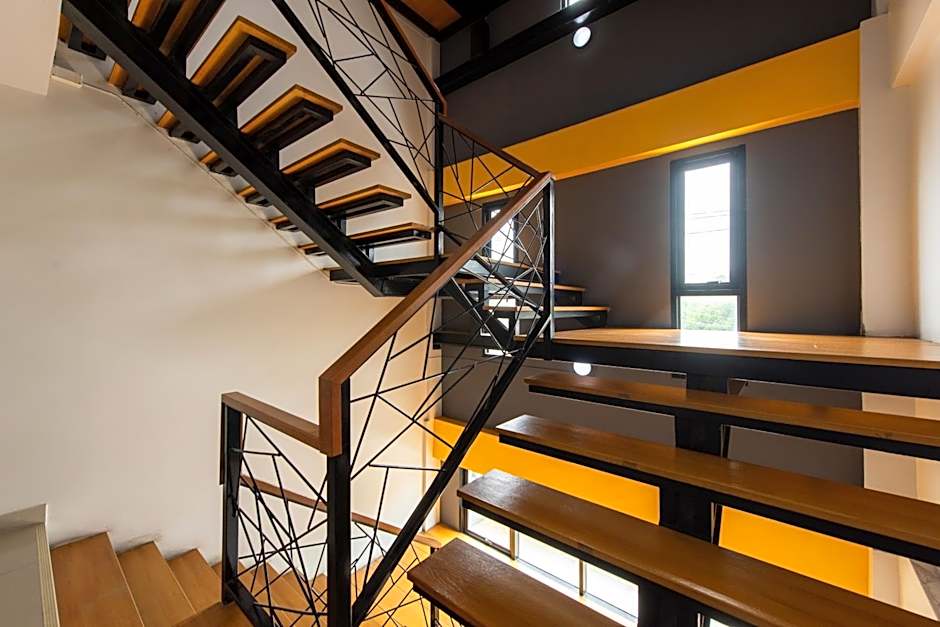 Riski Residence Bangbuathong