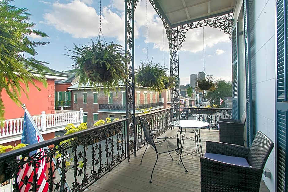 Lafitte Hotel & Bar