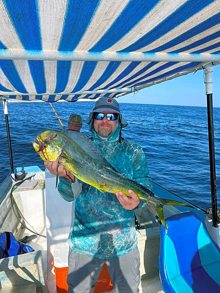 Hotel- Whale Tours and Sport fishing Vista Mag-Bay