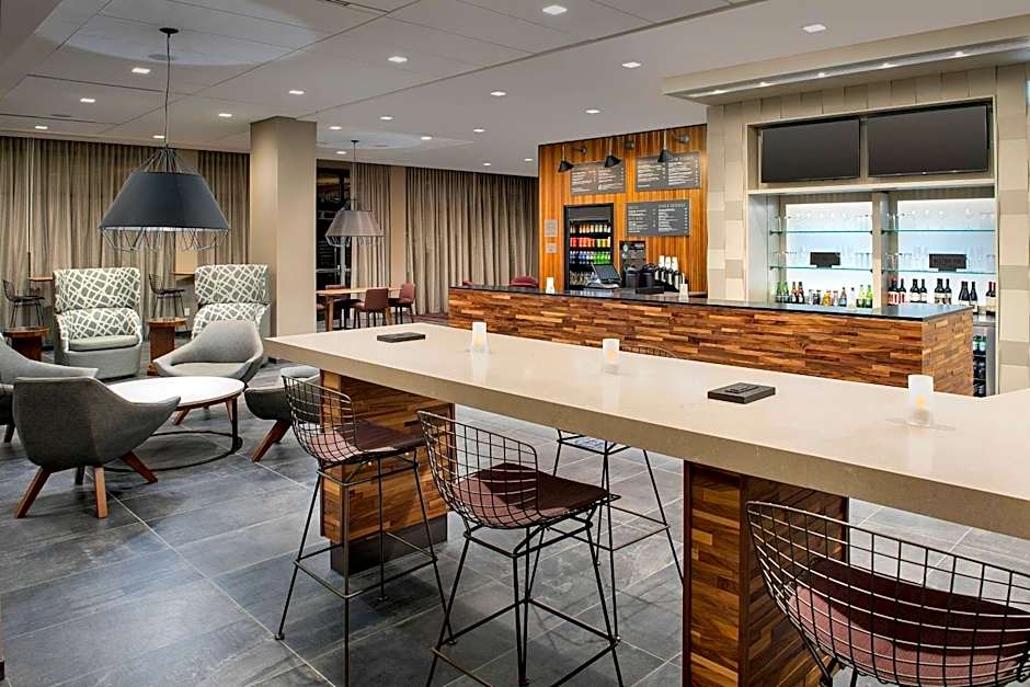 Courtyard by Marriott Portland East