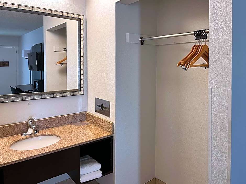 Motel 6 Montgomery, AL - Eastern Blvd.