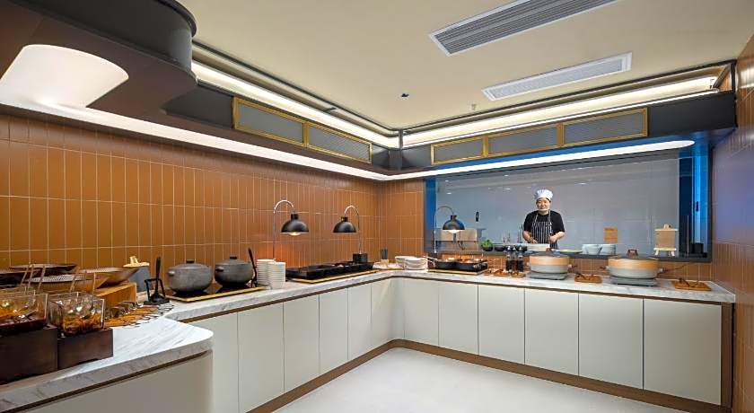 Atour Hotel Qidong Phoenix Hui Renmin West Road