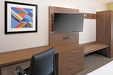 Standard King Room with Sofa Bed - Non-Smoking