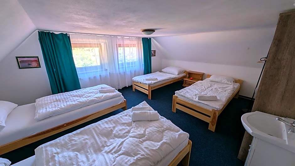 7Rooms