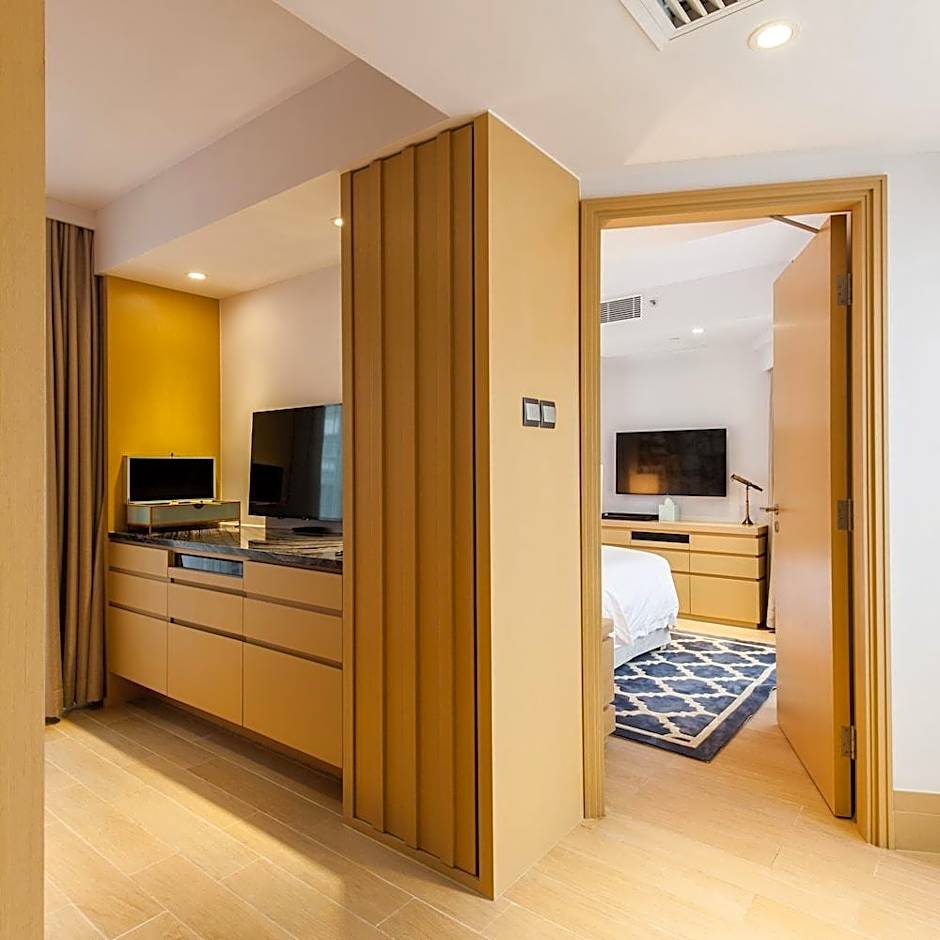 Caravel Hotel