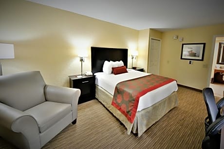 Queen Room with Mobility/Hearing Access - Non-Smoking