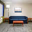 Holiday Inn Express Hotel & Suites Farmington By IHG