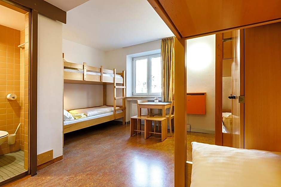 Jugendherberge Garmisch-Partenkirchen - membership required!