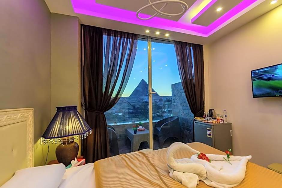 PANORAMA view pyramids