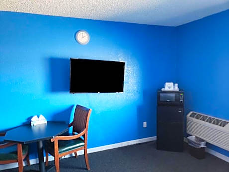 Queen Room - Disability Access