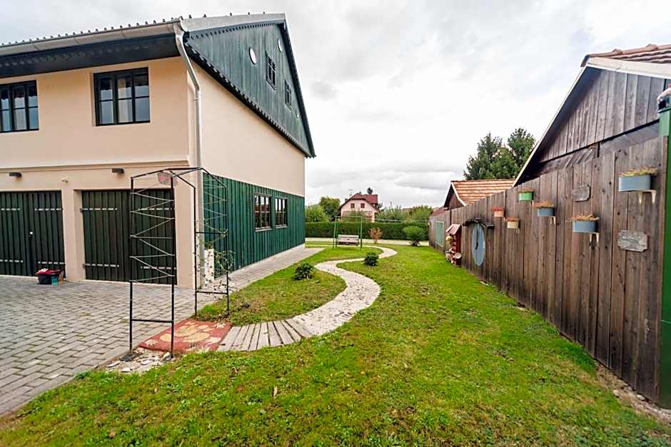 Hostel Gabronka