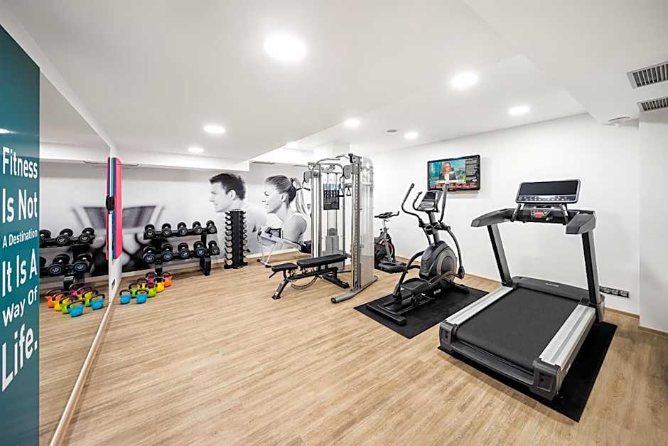 Occidental Praha Five