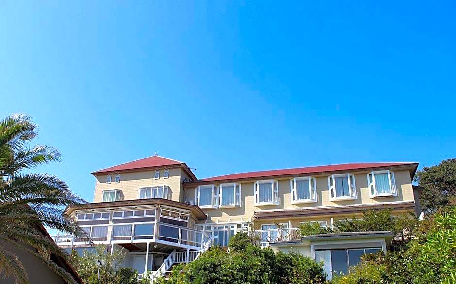 hotel cliff-side