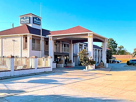 Magnolia Inn And Suites