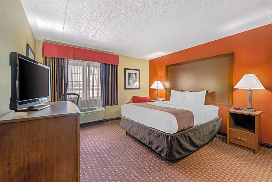 Quality Inn & Suites Lincoln South