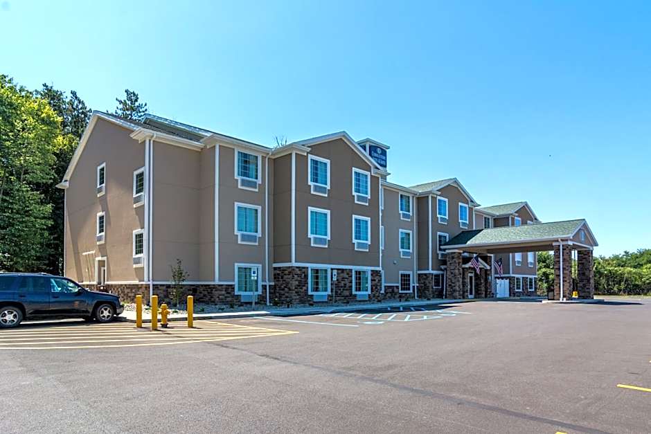 Cobblestone Hotel & Suites - Greenville
