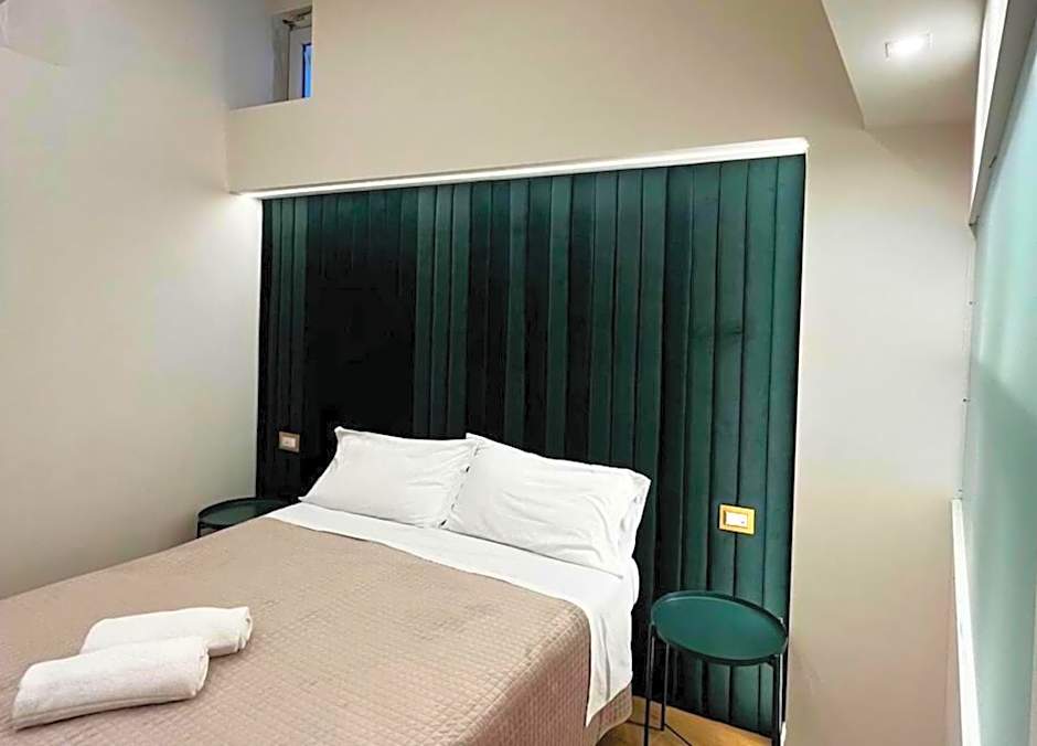 Motta Palace Apartments & Rooms