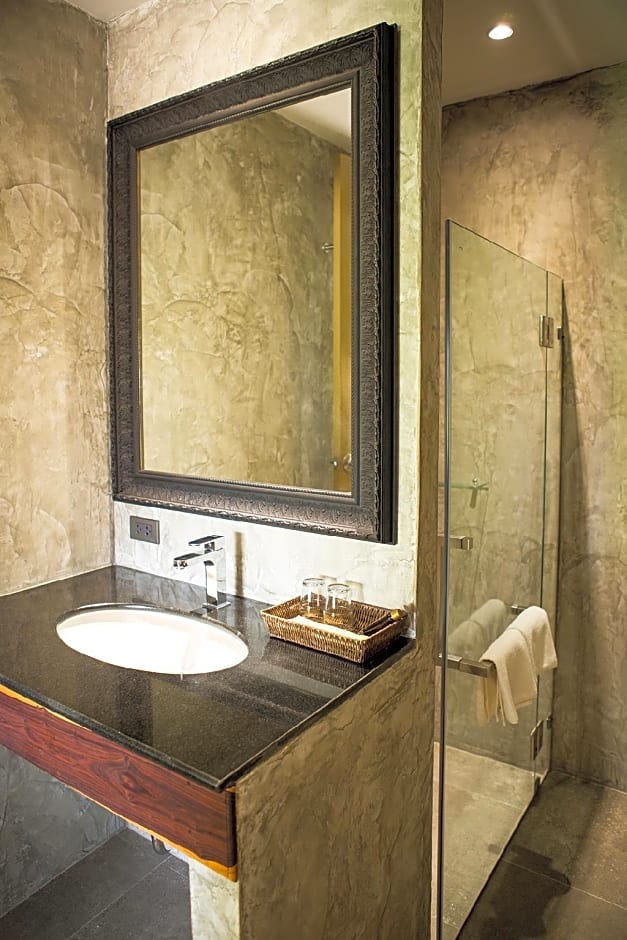 Phingphayla Photharam