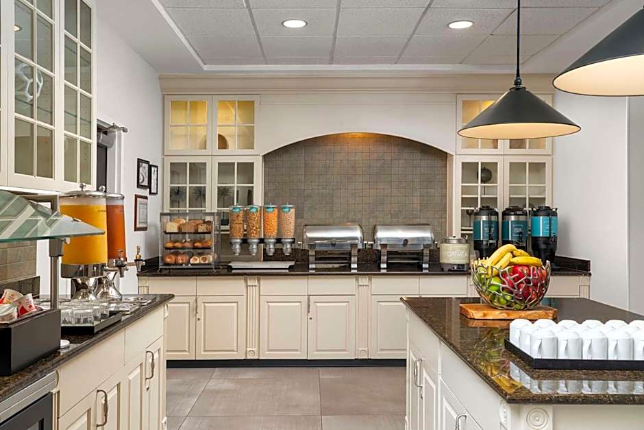 Homewood Suites By Hilton Cambridge-Arlington