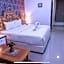 Capital O 141 Golden Rays Hotel