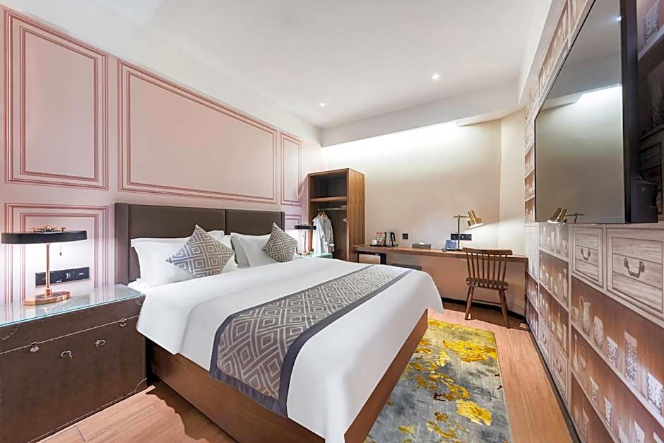 GEM Hotel Luoyang Longmen High Speed Railway Station Univerisity Town