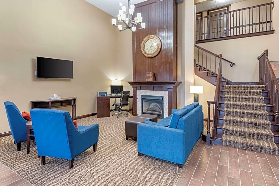 Comfort Inn & Suites