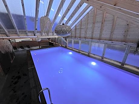 Domki Złote Piaski Kryty Basen Sauna Jacuzzi