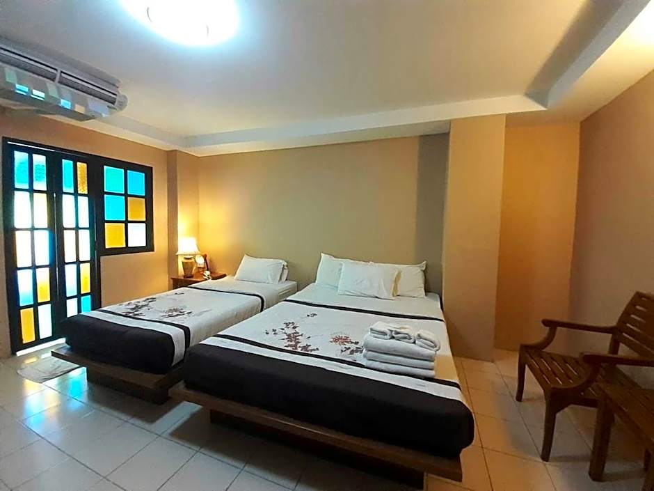 Bangkok Travel Suites Hotel