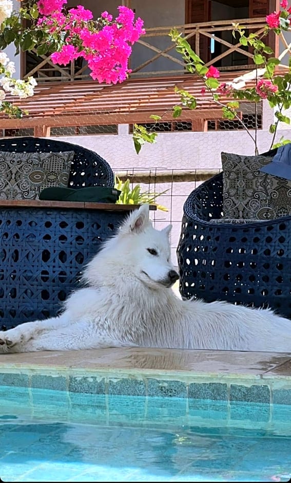 Pousada Flor de Lena- suíte Lírio -Icaraizinho