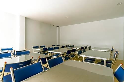 OYO 2895 Paranginan Residence