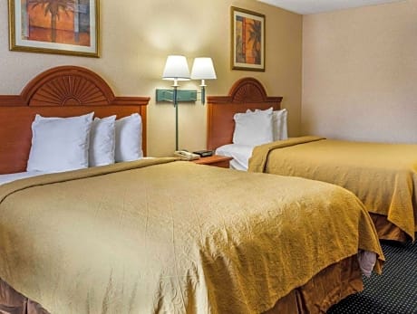 Standard Queen Room with Two Queen Beds - Non Smoking