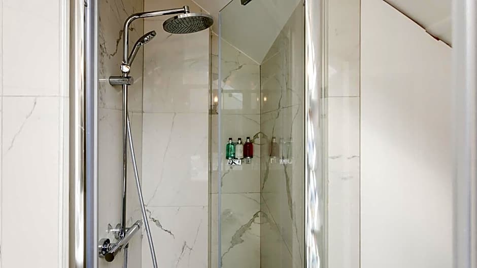 Merveil Luxury Suite Royale II - Saint Honore view