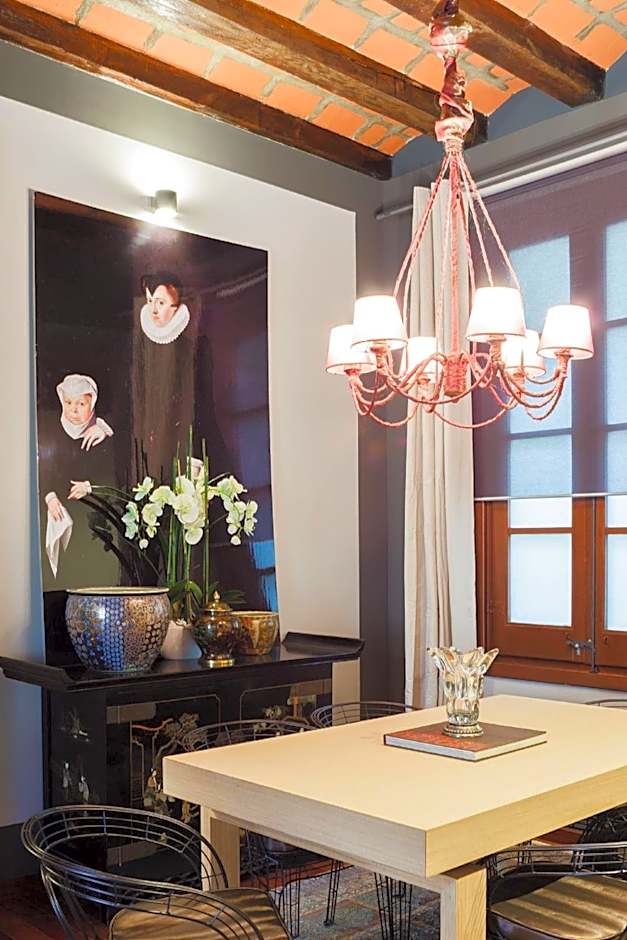 You Stylish City Center Apartments