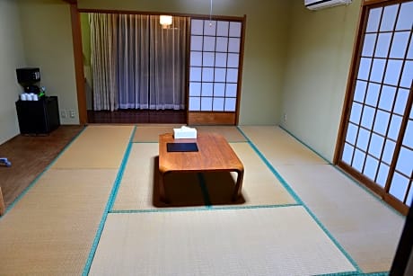 Japanese-Style Room