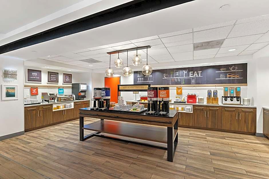 Hampton Inn By Hilton & Suites Lake George, NY